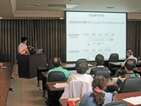 ���\��̗l�q