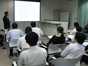 �L�Ҕ��\�̗l�q