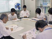 �͋[�u�`�̗l�q