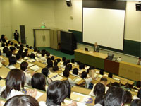 �ߑO���̉��̗l�q